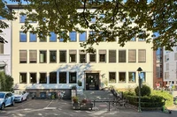 Front Gebäude